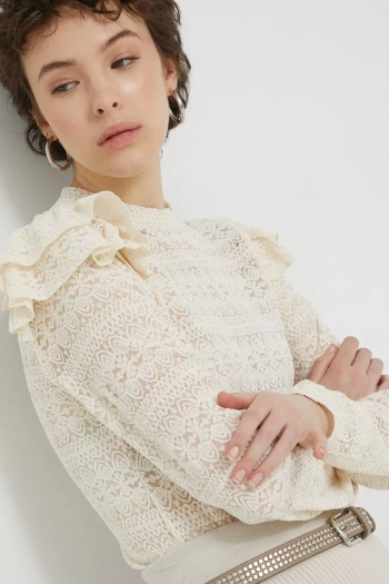 bluză din dantelă alb gălbui cu volănașe în stil vintage